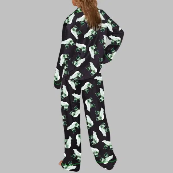 Queen Of The Tetons Grizzly Print Pajama Set 4