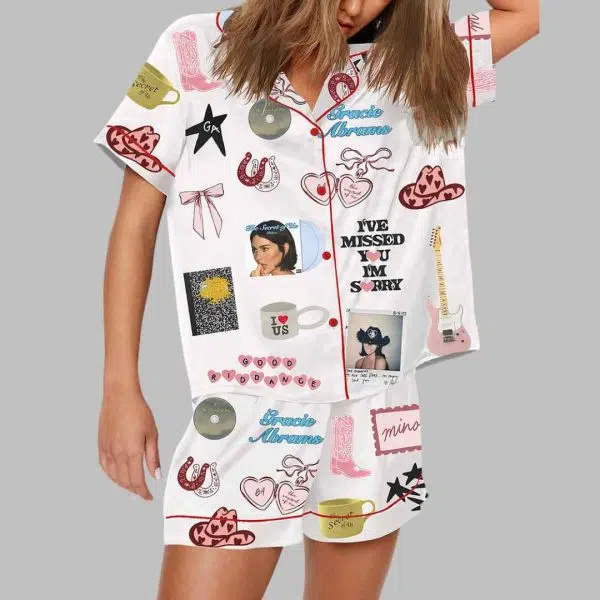 Gracie Abrams Print Pajama Set 1