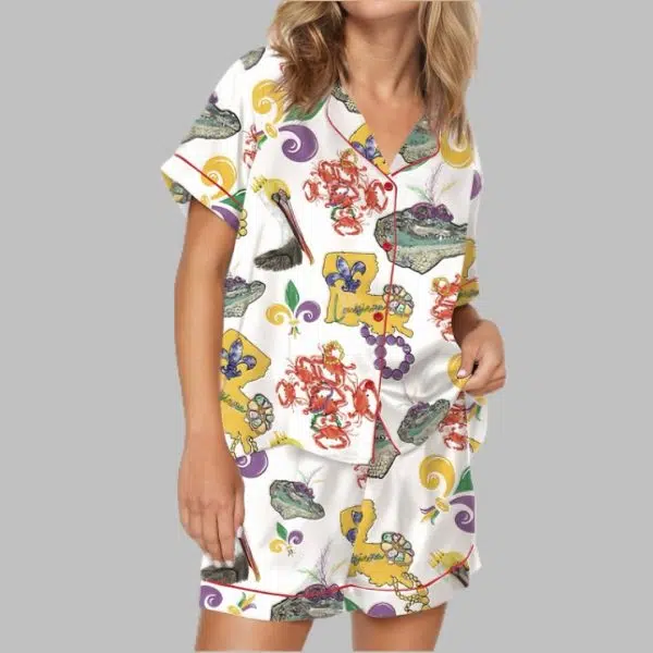 Mardi Gras Beads Pelican Crab Alligator Satin Pajama Set 3